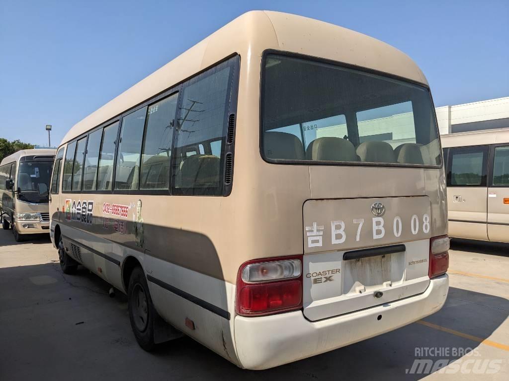 Toyota Coaster Bus Väikebussid