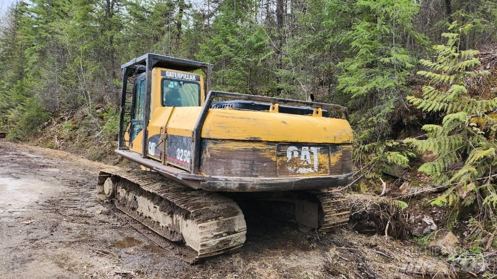 CAT 325 C Roomikekskavaatorid