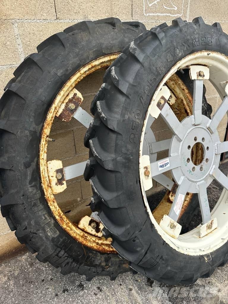 Michelin 230/95R48 Rehvid, rattad ja veljed
