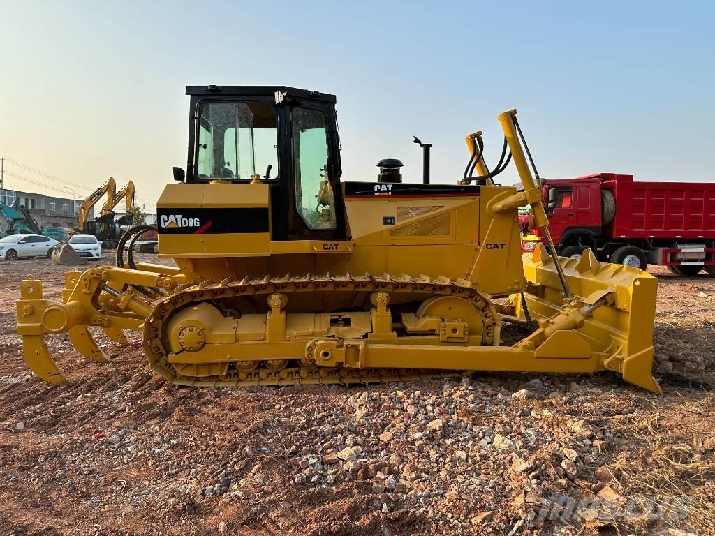CAT D6G Buldooserid