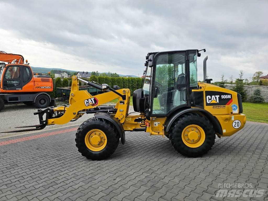 CAT 906 M Rataslaadurid