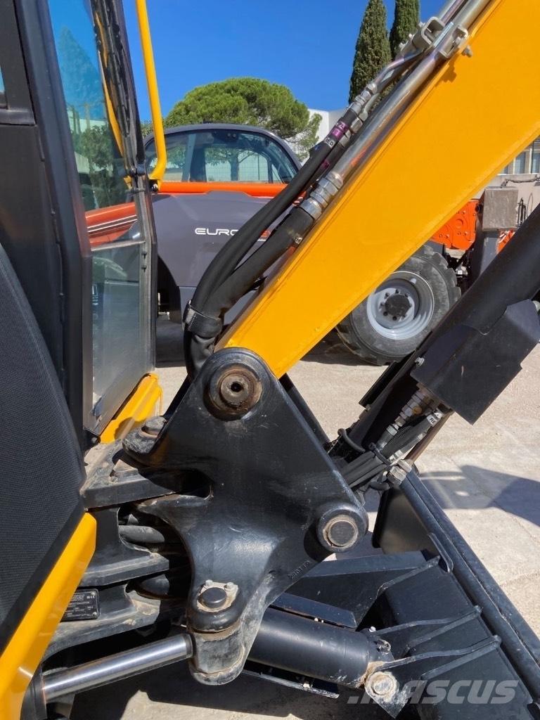 JCB 50 Z-2 Roomikekskavaatorid