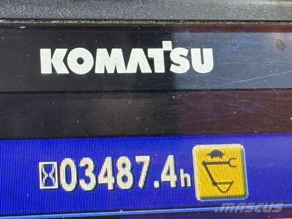 Komatsu PW180-11 Ratasekskavaatorid