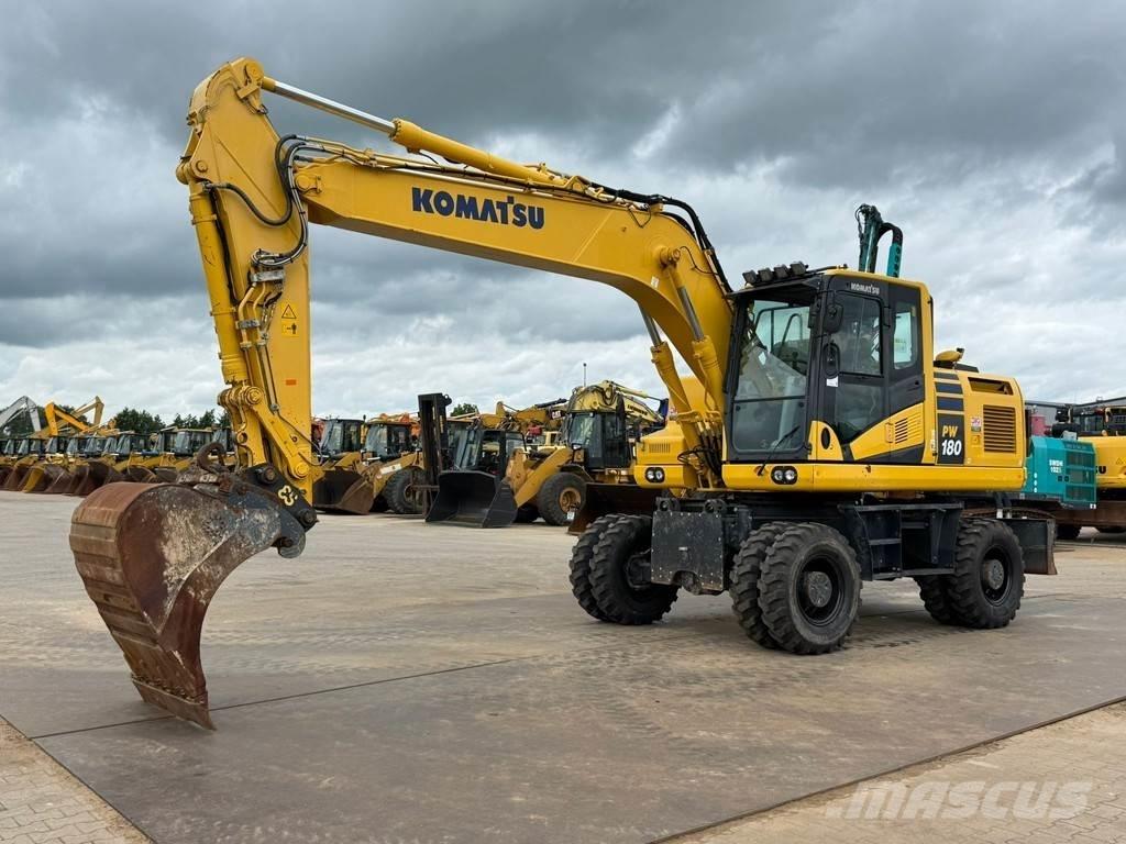Komatsu PW180-11 Ratasekskavaatorid