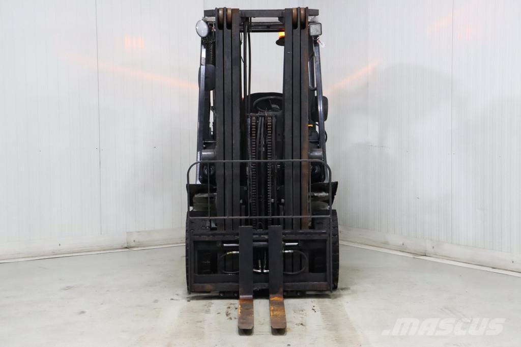 Nissan U1D2A20LQ Gaasitõstukid