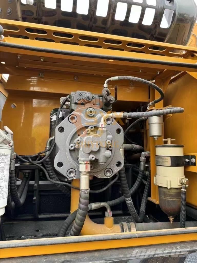 Sany SY 335H Roomikekskavaatorid