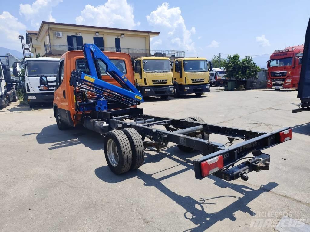 Iveco Daily 35-140 Kraanaga veokid