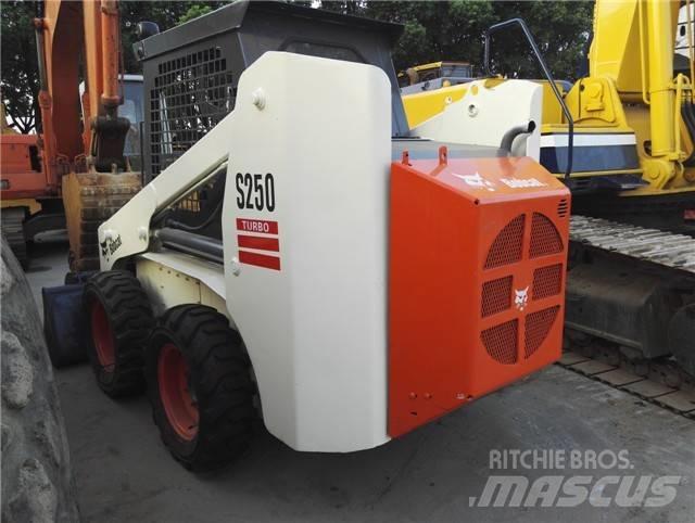 Bobcat S 250 Kompaktlaadurid