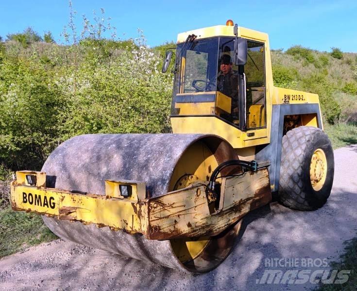 Bomag BW 213 Ühe trumliga rullid