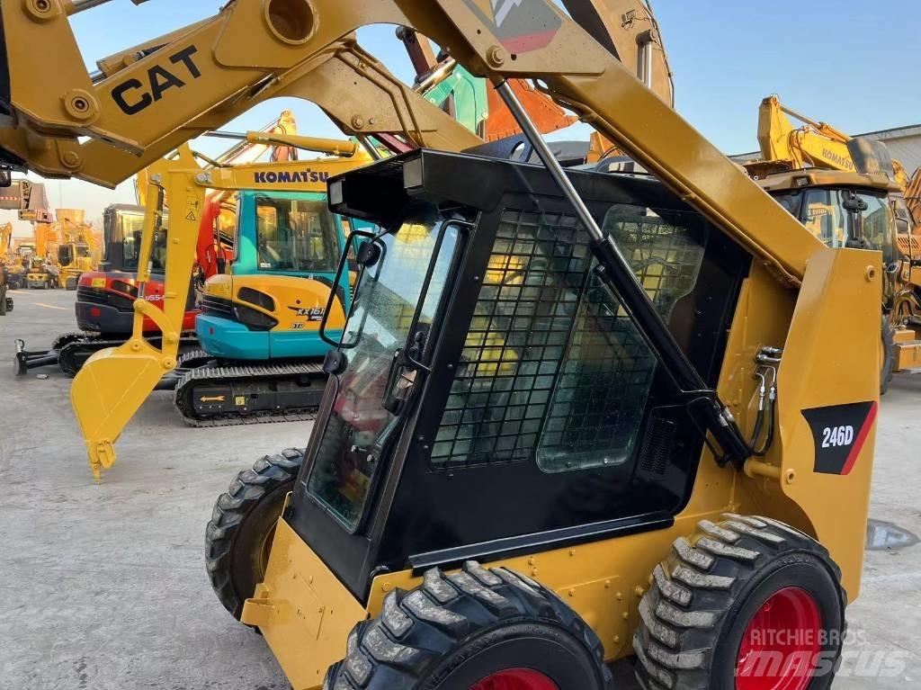 CAT 262 D SR Kompaktlaadurid