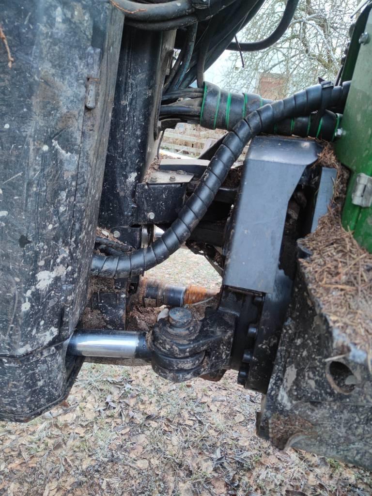 John Deere 1110 E Forwarderid