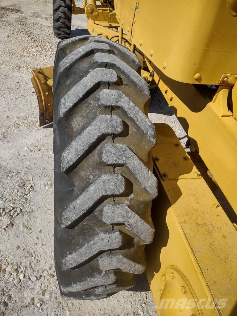 CAT 120 Greiderid