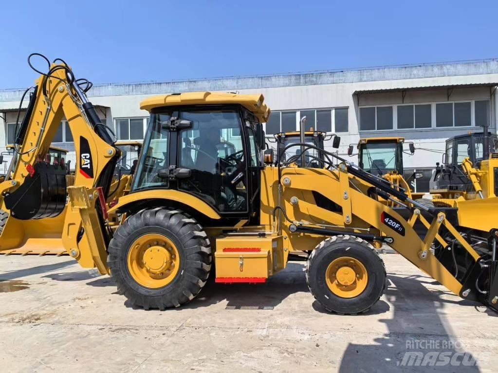 CAT 420 F Ekskavaatorlaadurid