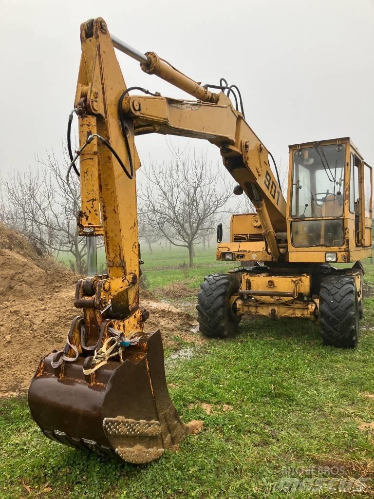 Liebherr A 901 C Ratasekskavaatorid