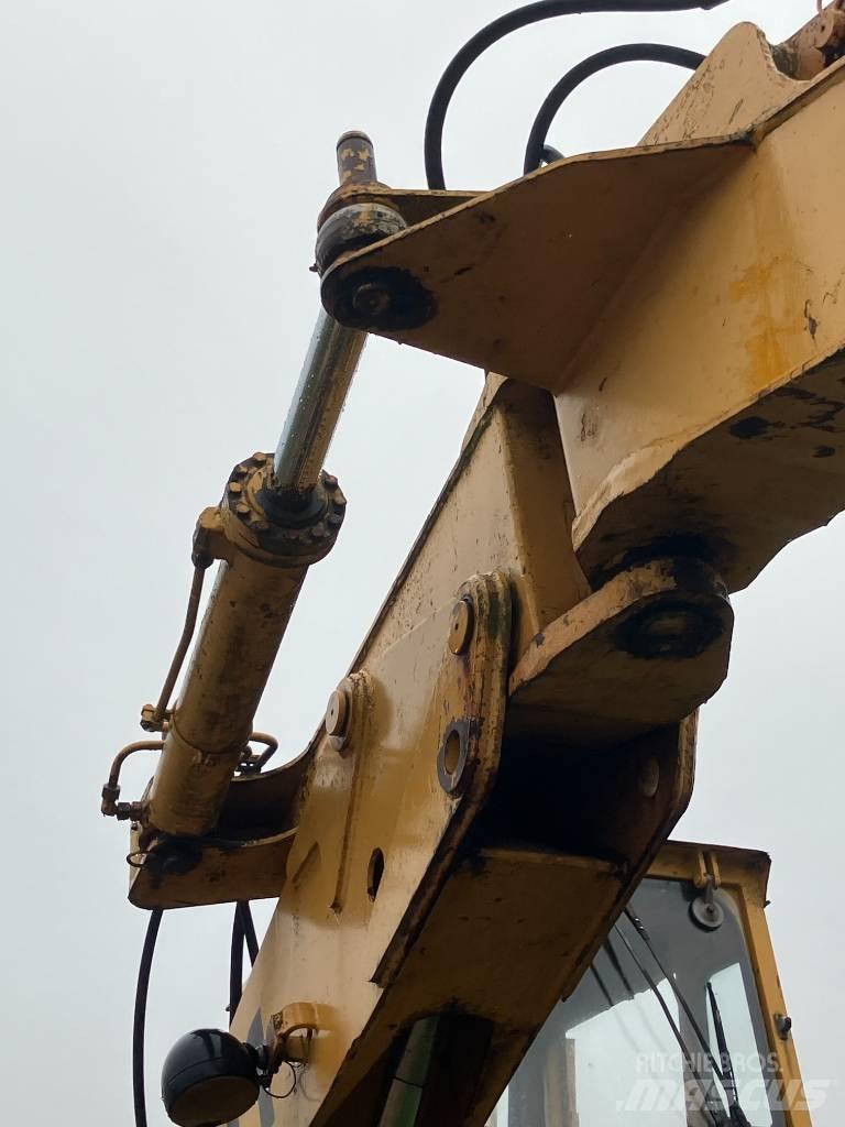 Liebherr A 901 C Ratasekskavaatorid