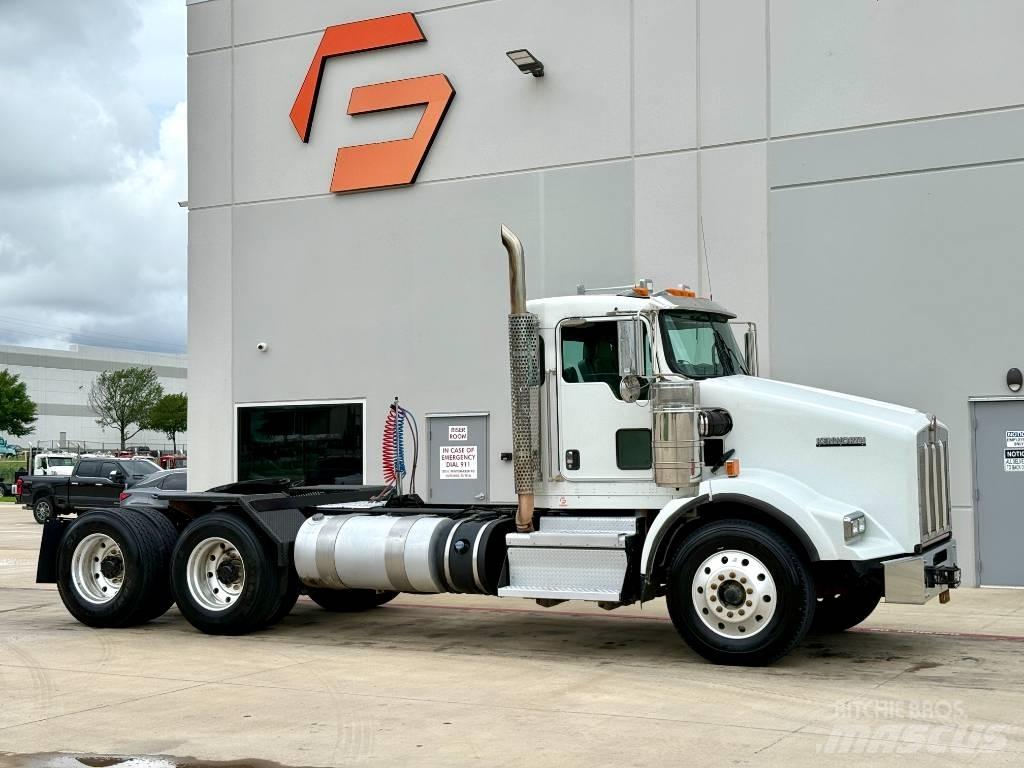 Kenworth T 800 Sadulveokid