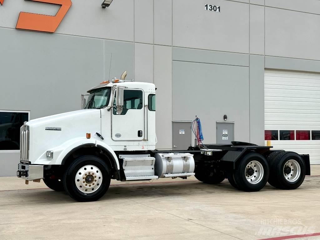 Kenworth T 800 Sadulveokid