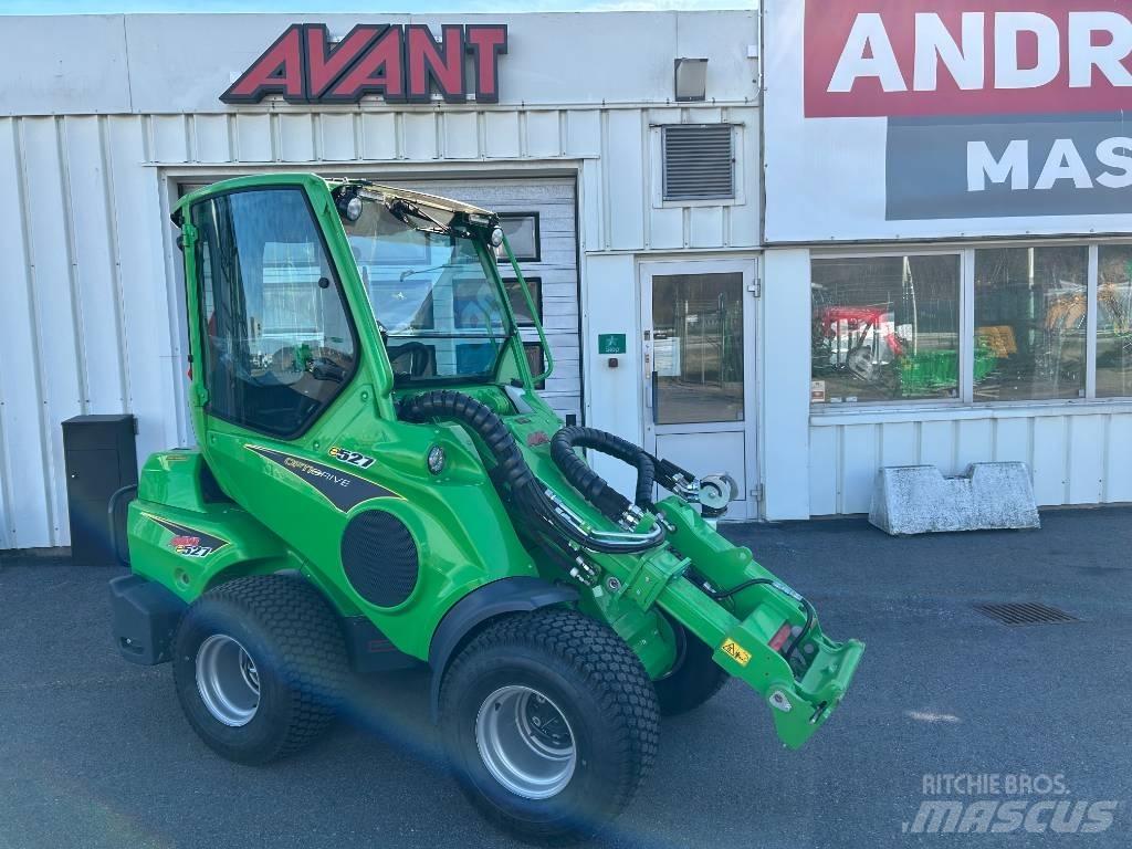 Avant E 527 Med  hytt Kompaktlaadurid