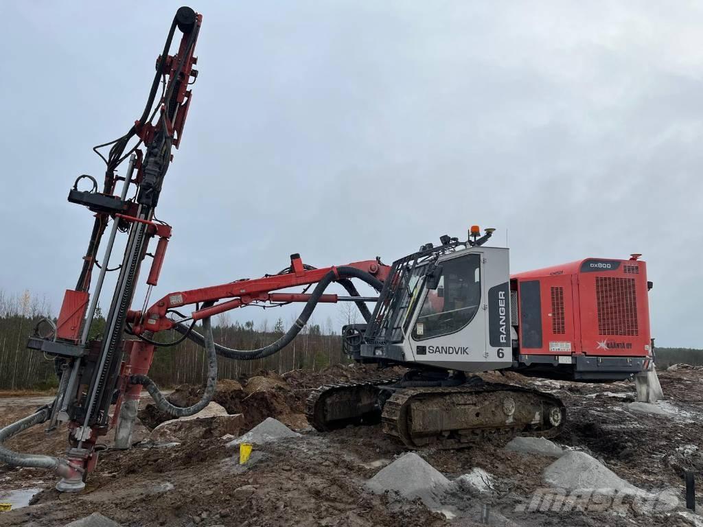 Sandvik DX800 Vertikaalsed puurmasinad