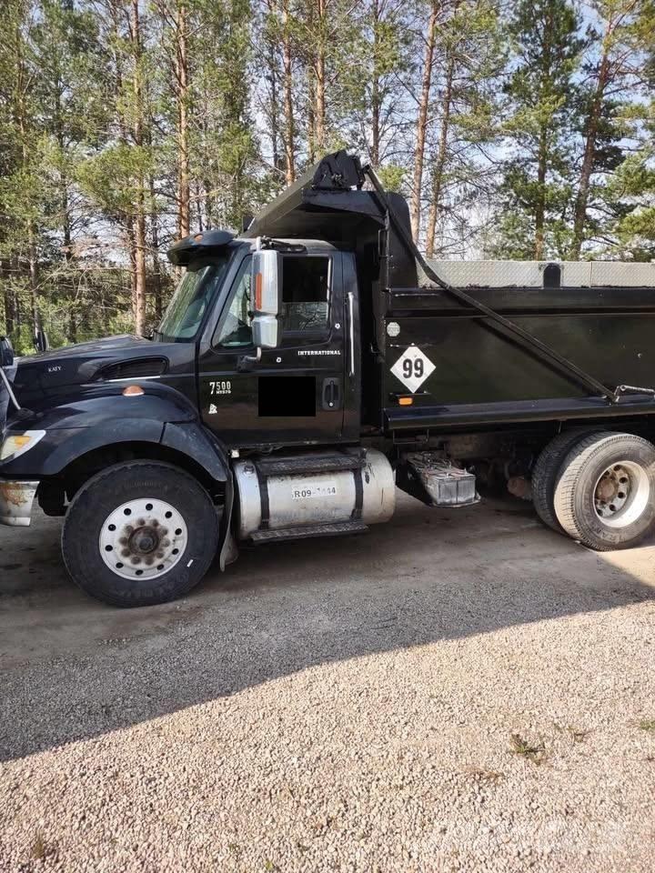 International 7500 Kallurid