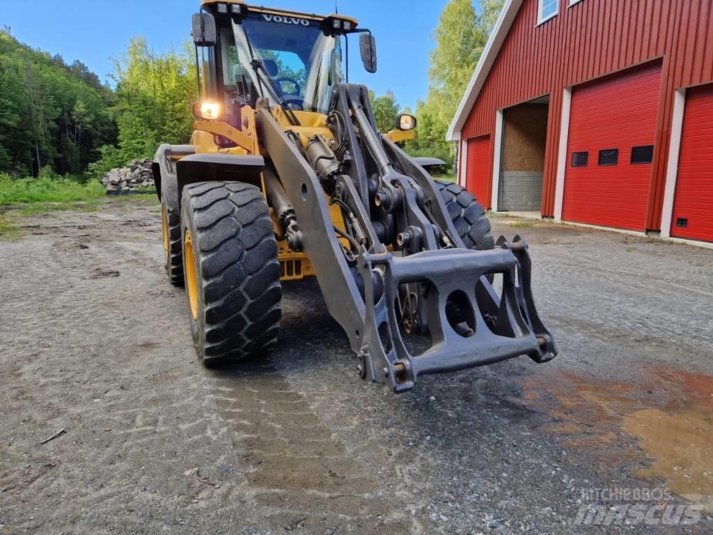 Volvo L 110 H Rataslaadurid