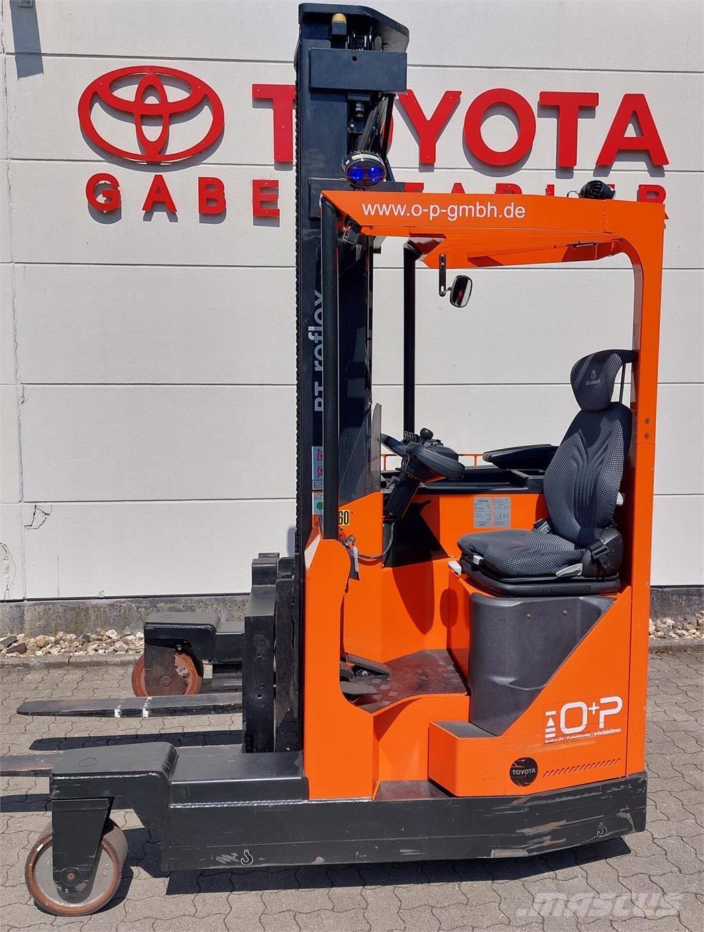 Toyota FRE270 Neljasuuna lükandmastiga tõstukid