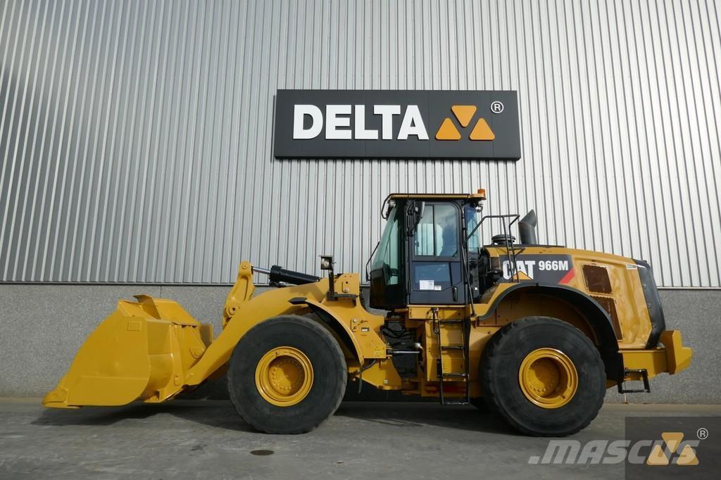 CAT 966M Rataslaadurid