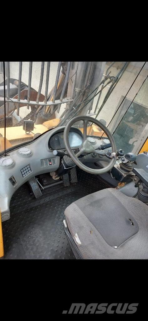Volvo L 180 E Rataslaadurid