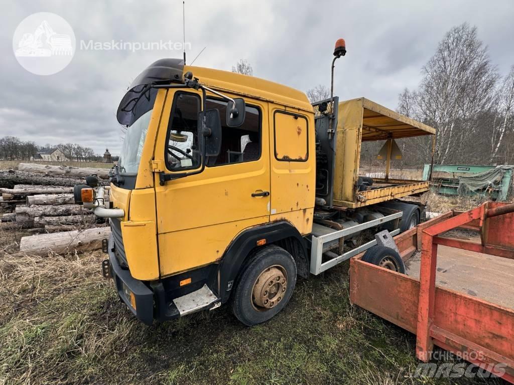Mercedes-Benz 1117 L Konksliftveokid