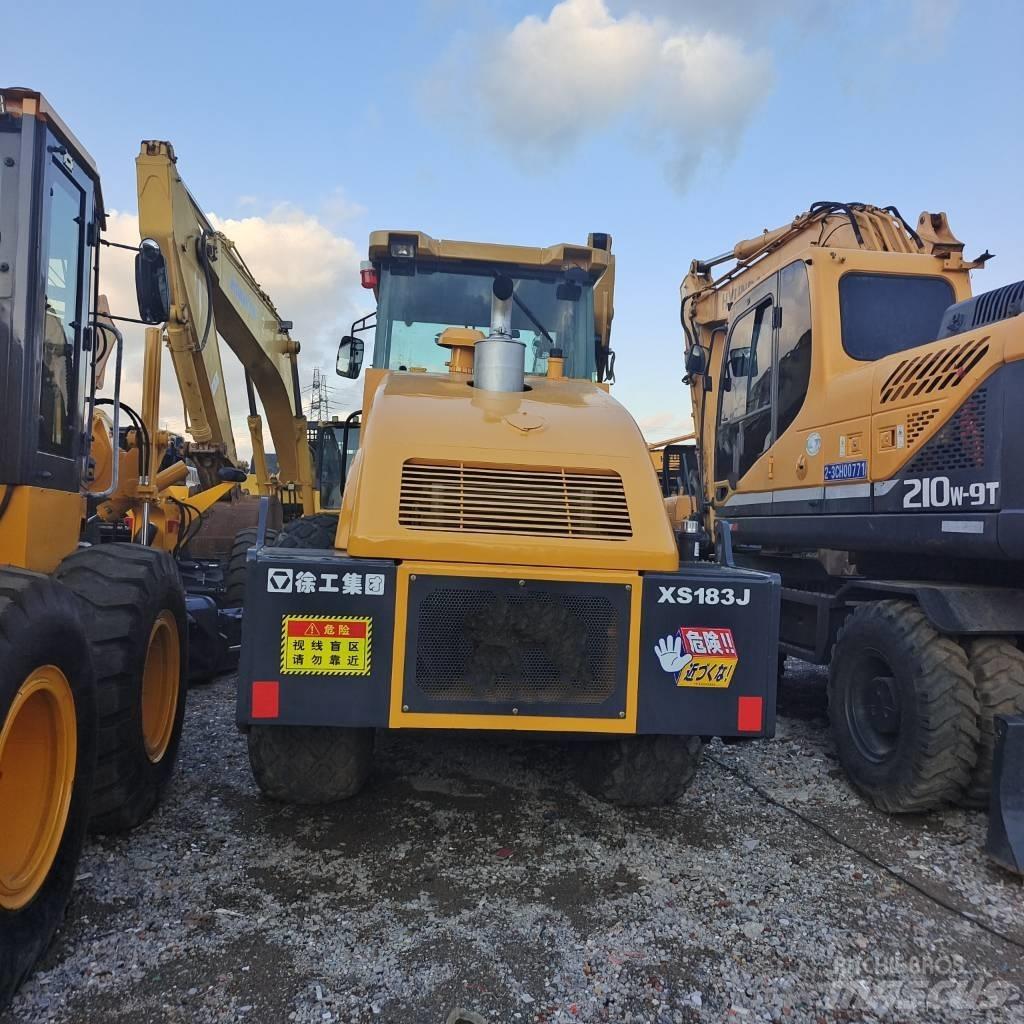 XCMG XS 183 J Ühe trumliga rullid