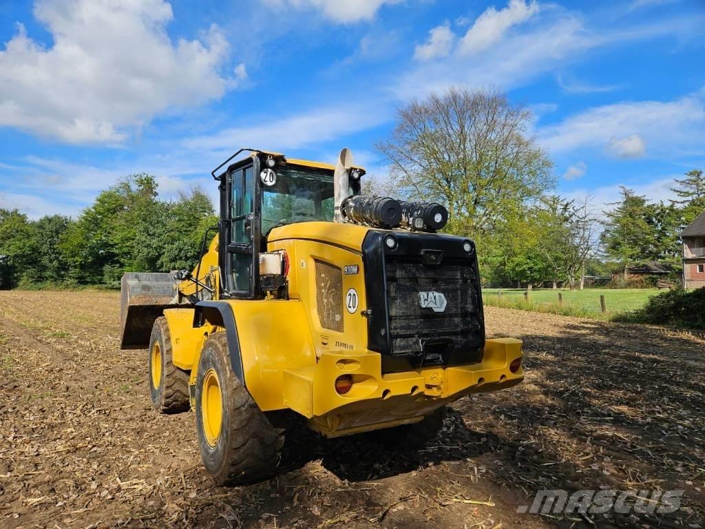 CAT 930 M Rataslaadurid