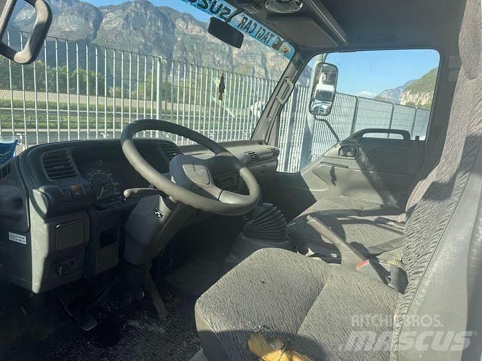 Isuzu 15.75 Väikekallurid