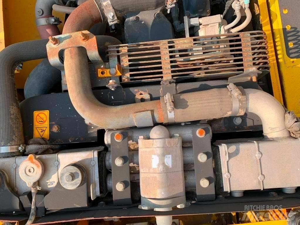 Komatsu PC 240 Roomikekskavaatorid