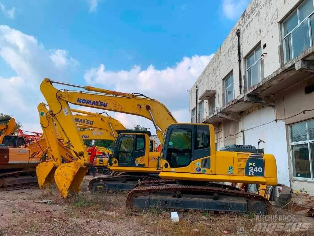 Komatsu PC 240 Roomikekskavaatorid