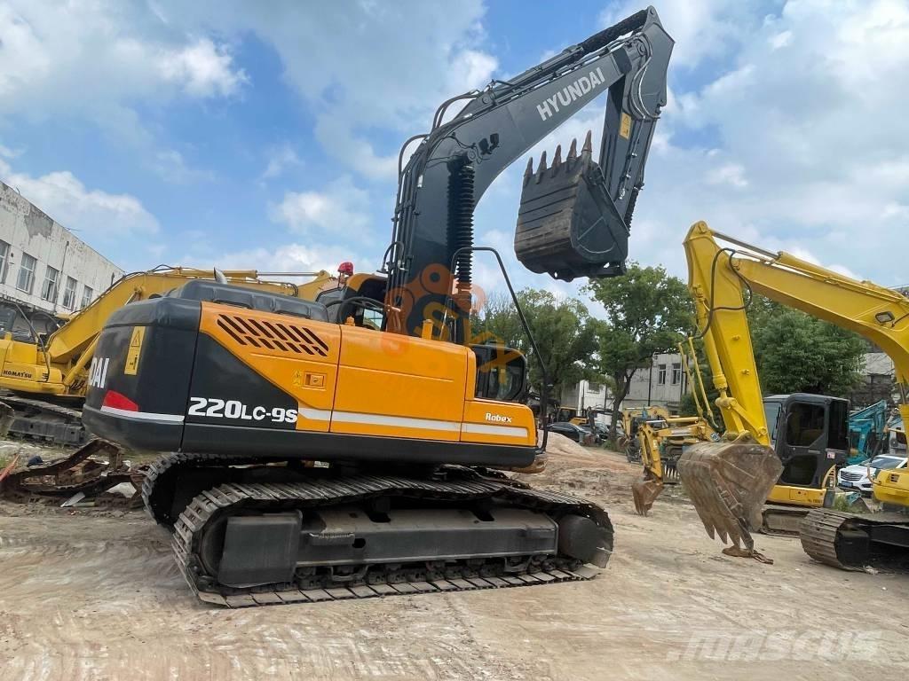 Hyundai Robex 220 Roomikekskavaatorid