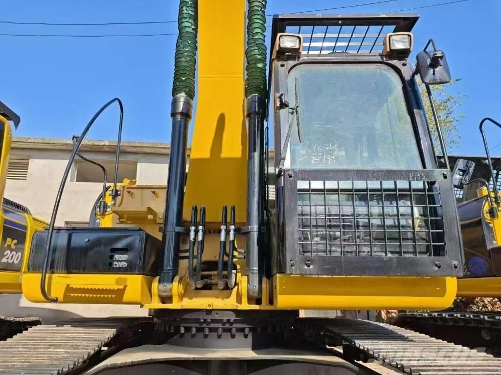 CAT 320 D Roomikekskavaatorid