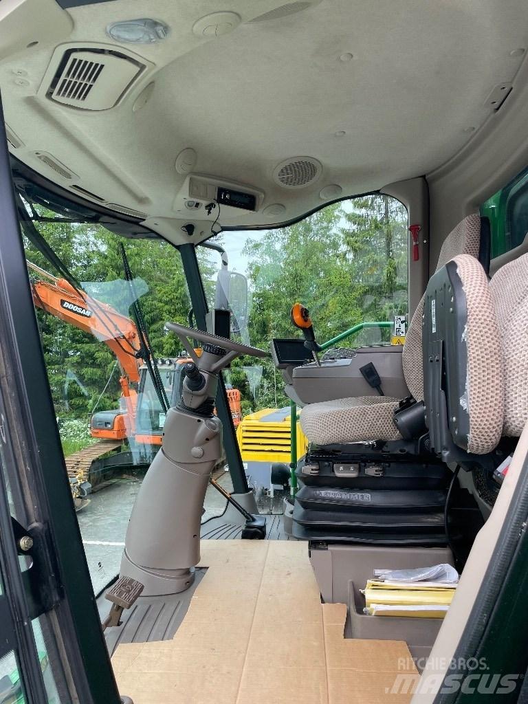 John Deere W 540 Teraviljakombainid