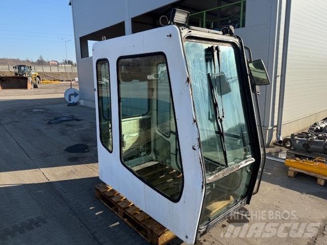 Liebherr SERIA B CAB Kabiinid