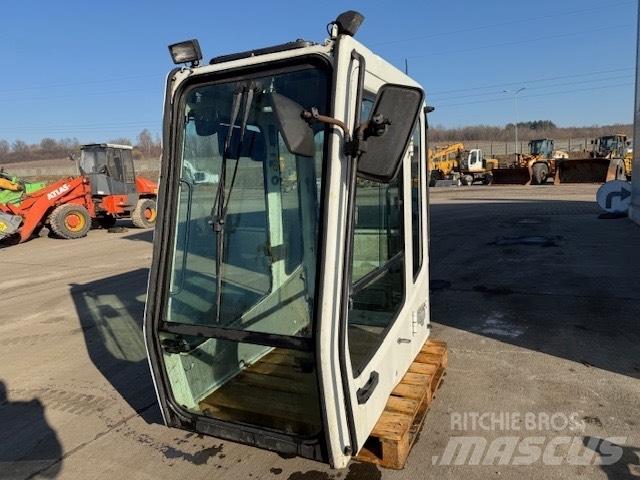 Liebherr SERIA B CAB Kabiinid