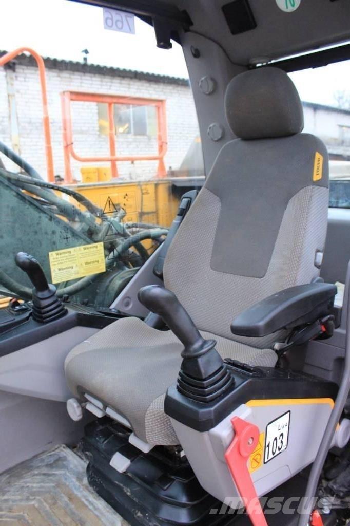 Volvo EC 220 E Roomikekskavaatorid