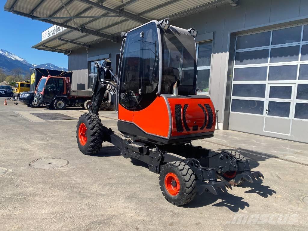 Menzi Muck P40 Mobil Roomikekskavaatorid