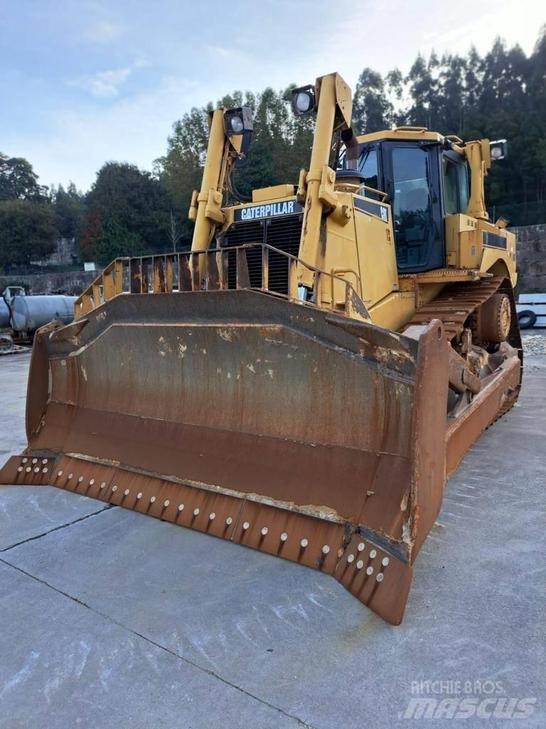 CAT D 8 T Buldooserid