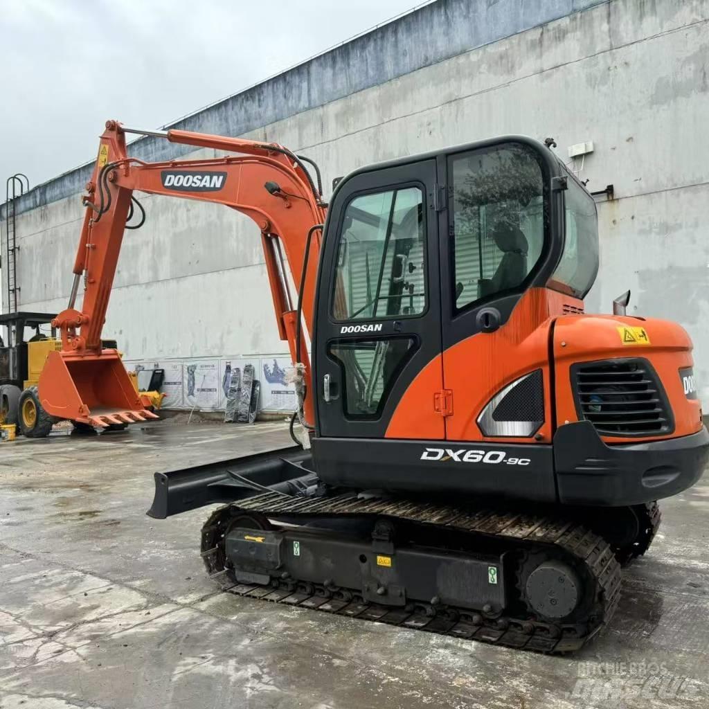 Doosan DX 60-9 C Miniekskavaatorid < 7 t