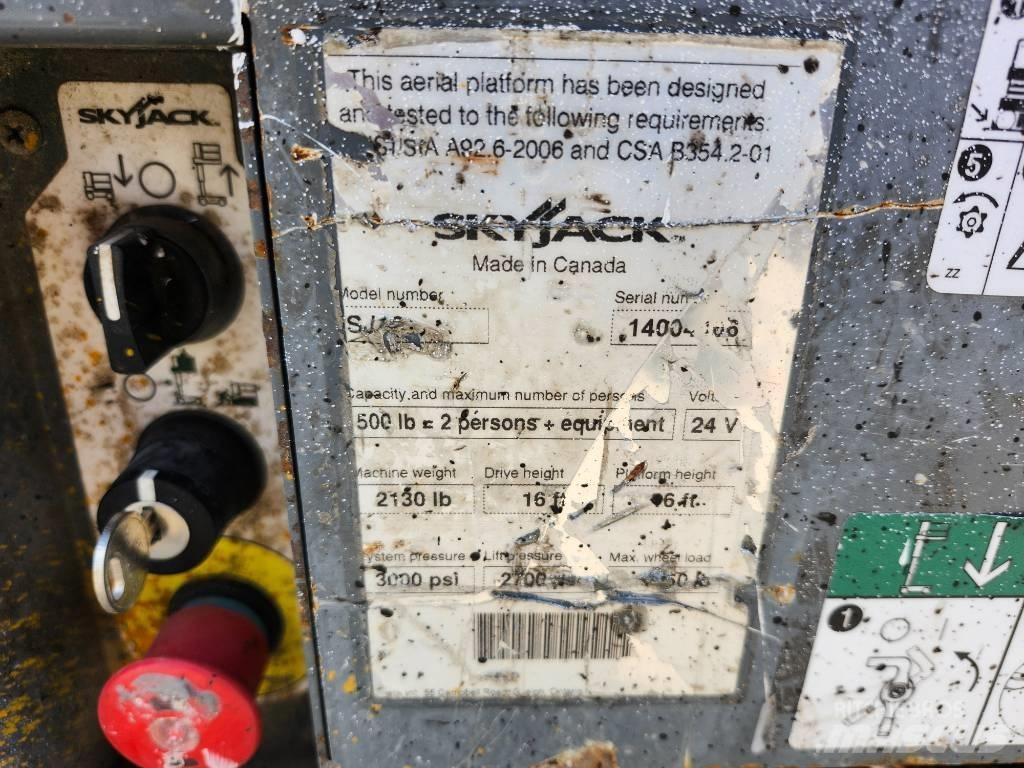 SkyJack SJ 16 Vertikaalsed mast tõstukid