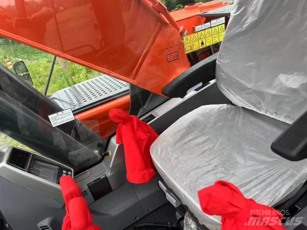 Doosan DX 225LC-9C Roomikekskavaatorid