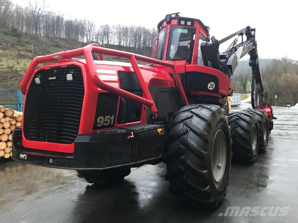 Komatsu 951 Harvesterid