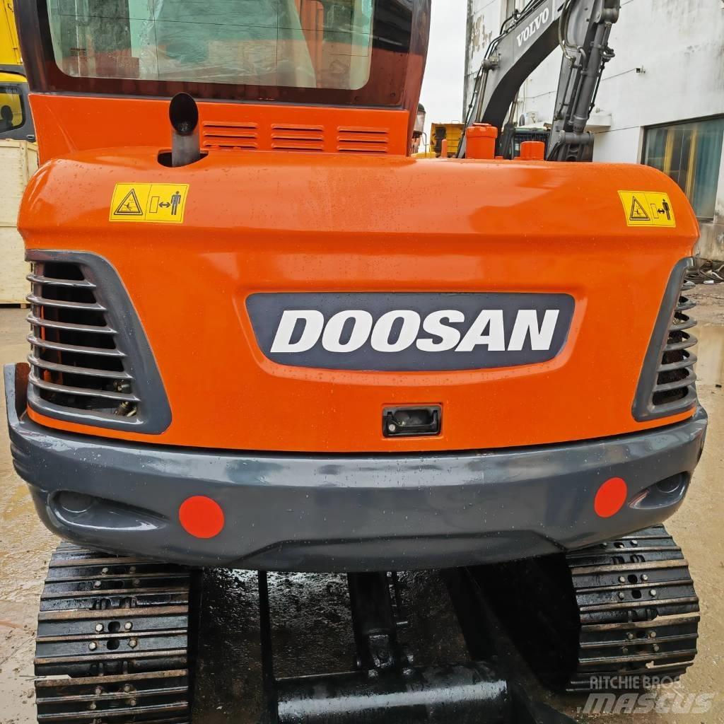 Doosan DX55 Miniekskavaatorid < 7 t