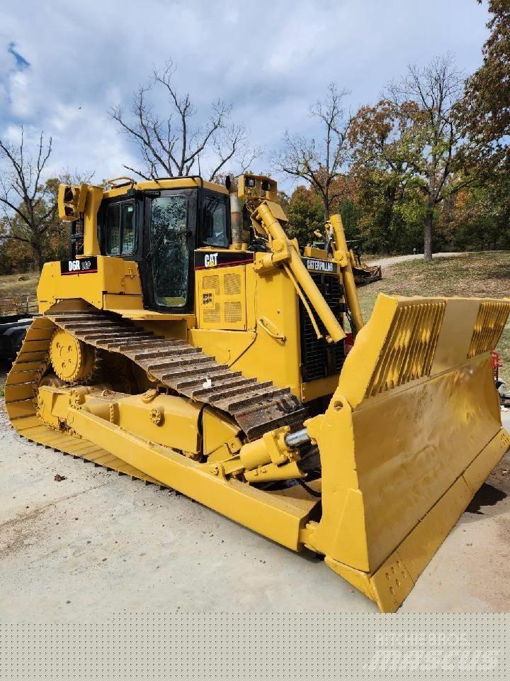 CAT D 6 R Buldooserid