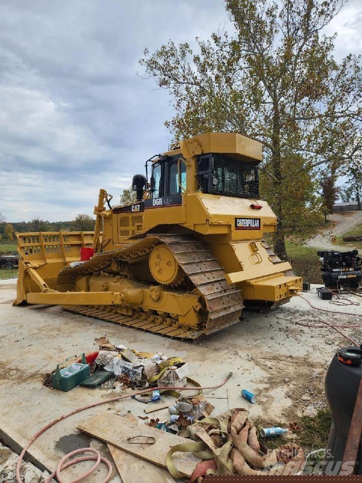 CAT D 6 R Buldooserid