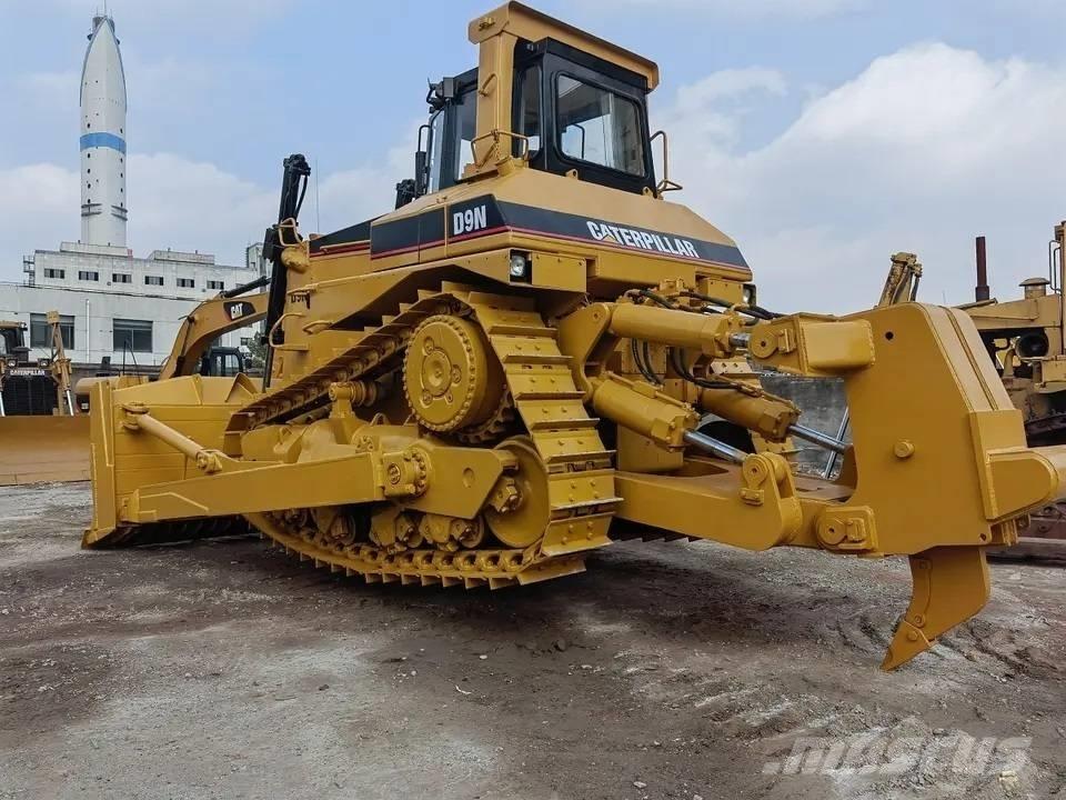 CAT D9N Buldooserid